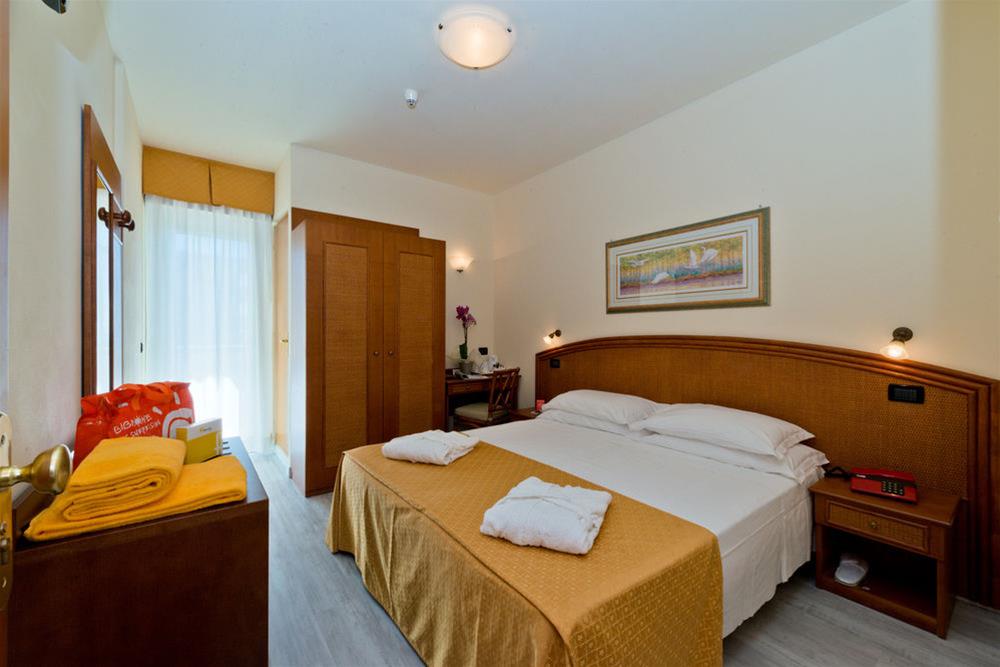 Hotel Ambassador - nuotrauka