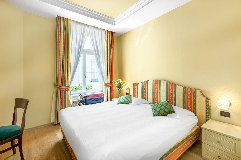 Residence Hotel St. Andrew's Palace Warsaw by null