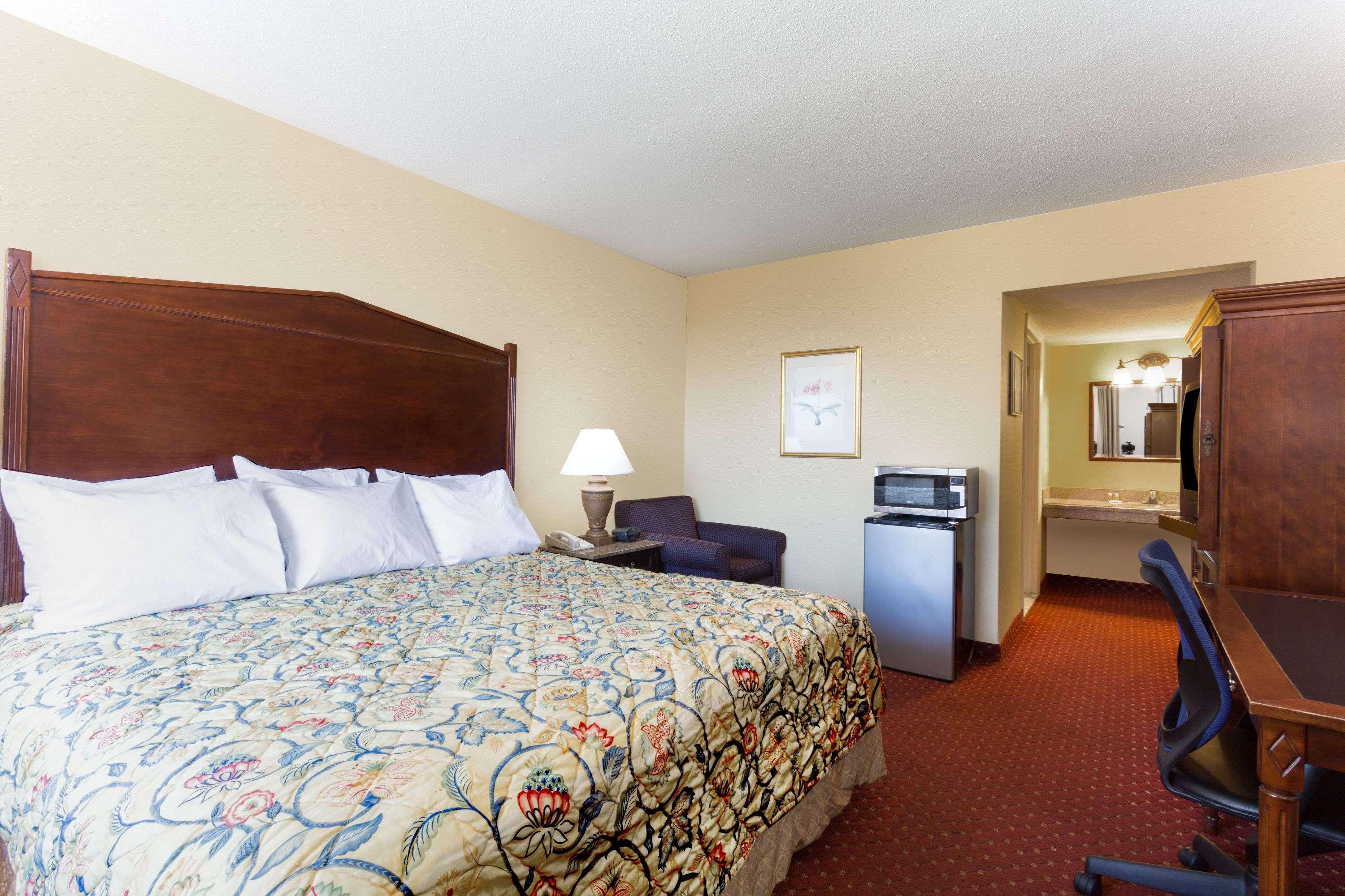 Gateway Hotel