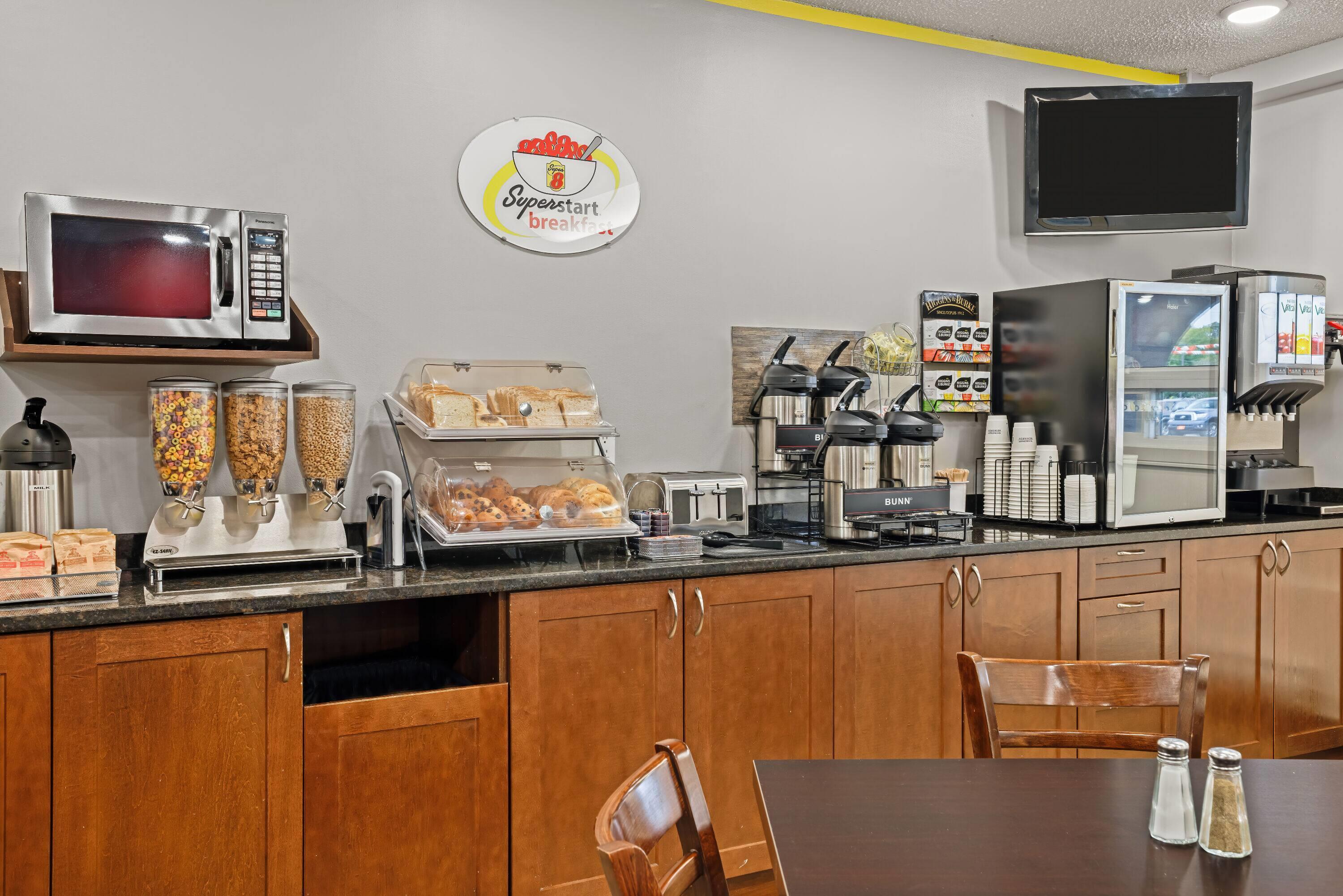 Super 8 By Wyndham Thunder Bay