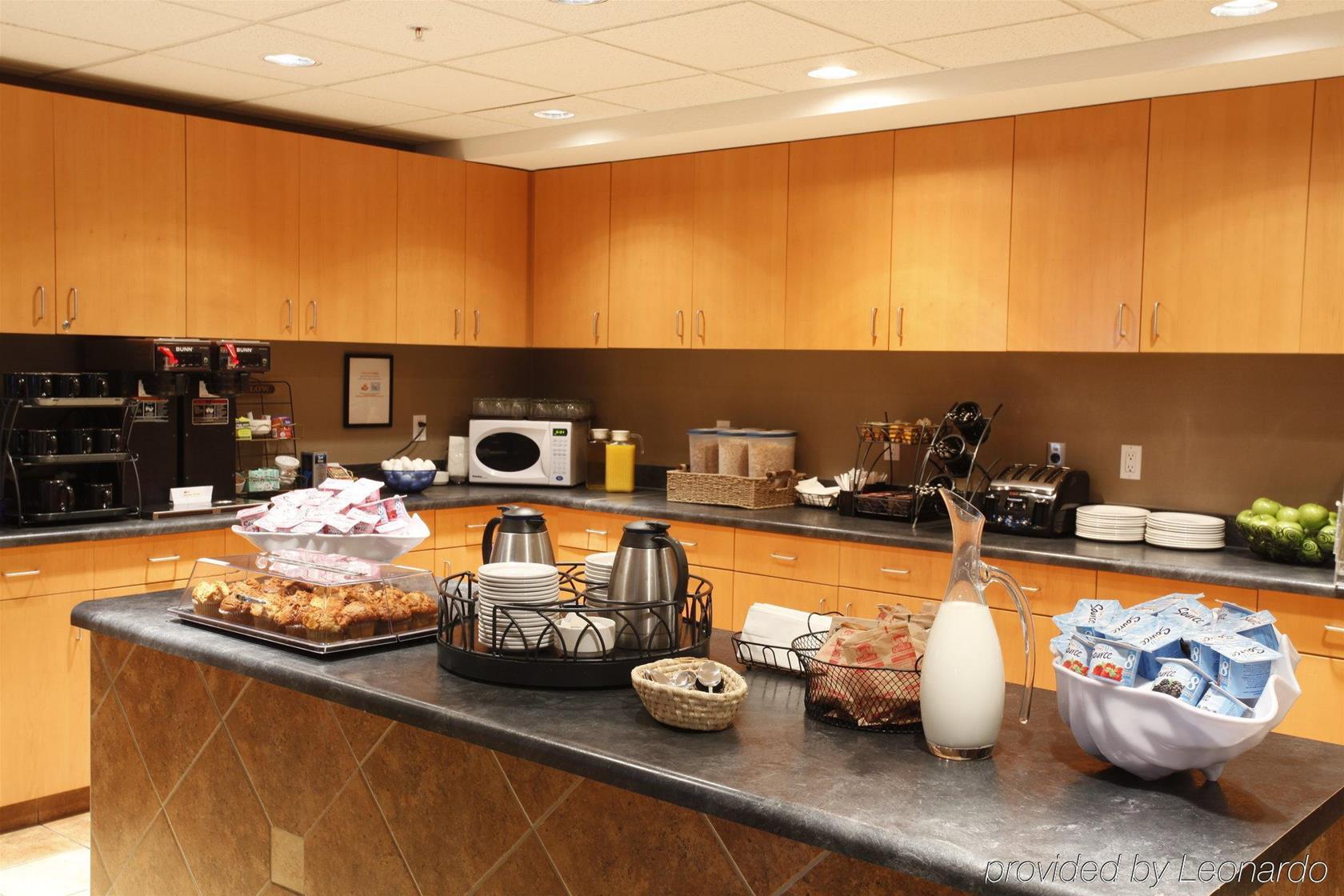Pomeroy Inn and Suites Fort St John