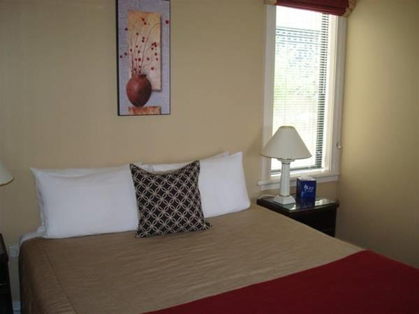 Motel On York by null