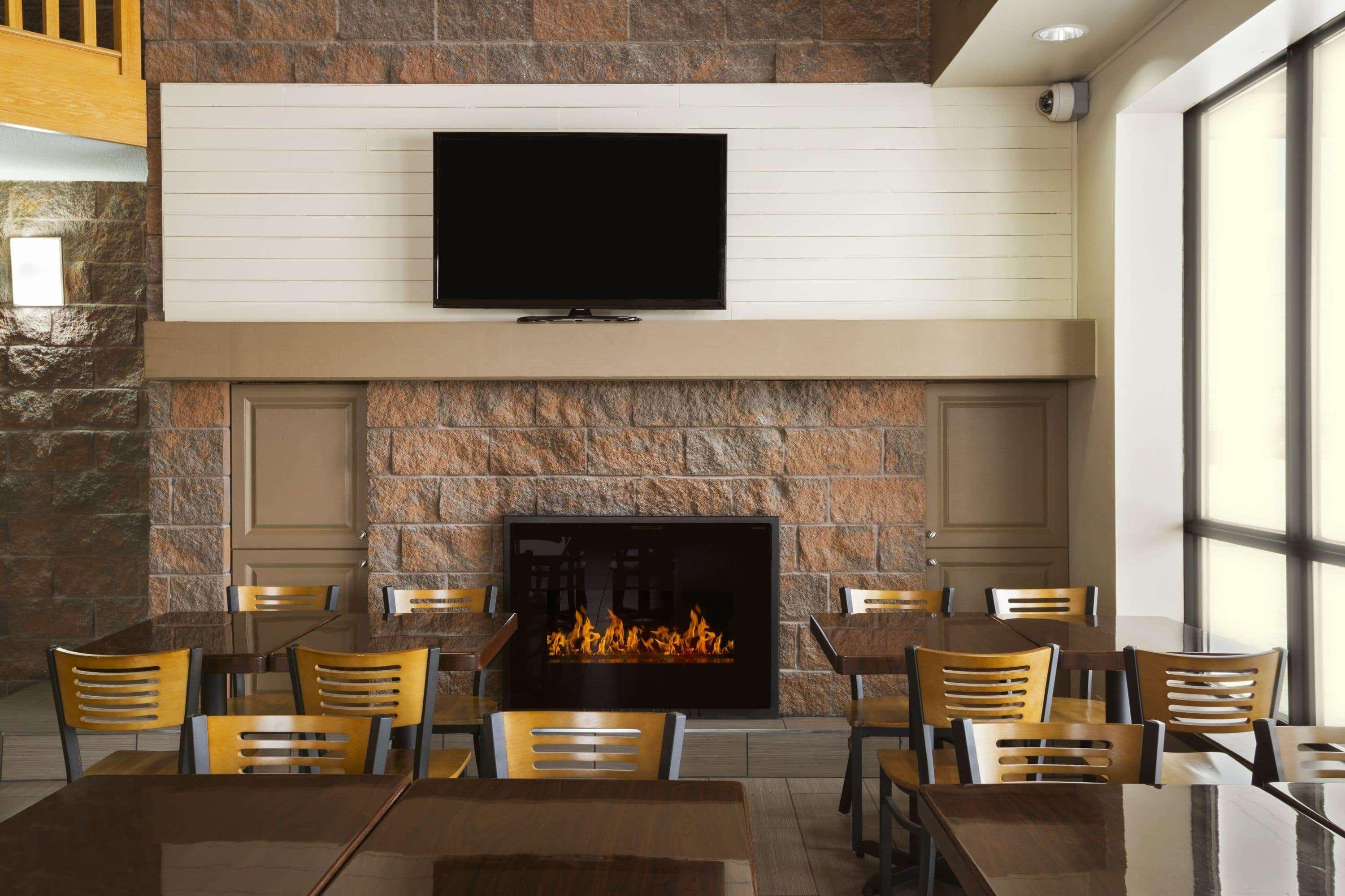 Super 8 By Wyndham Timmins On