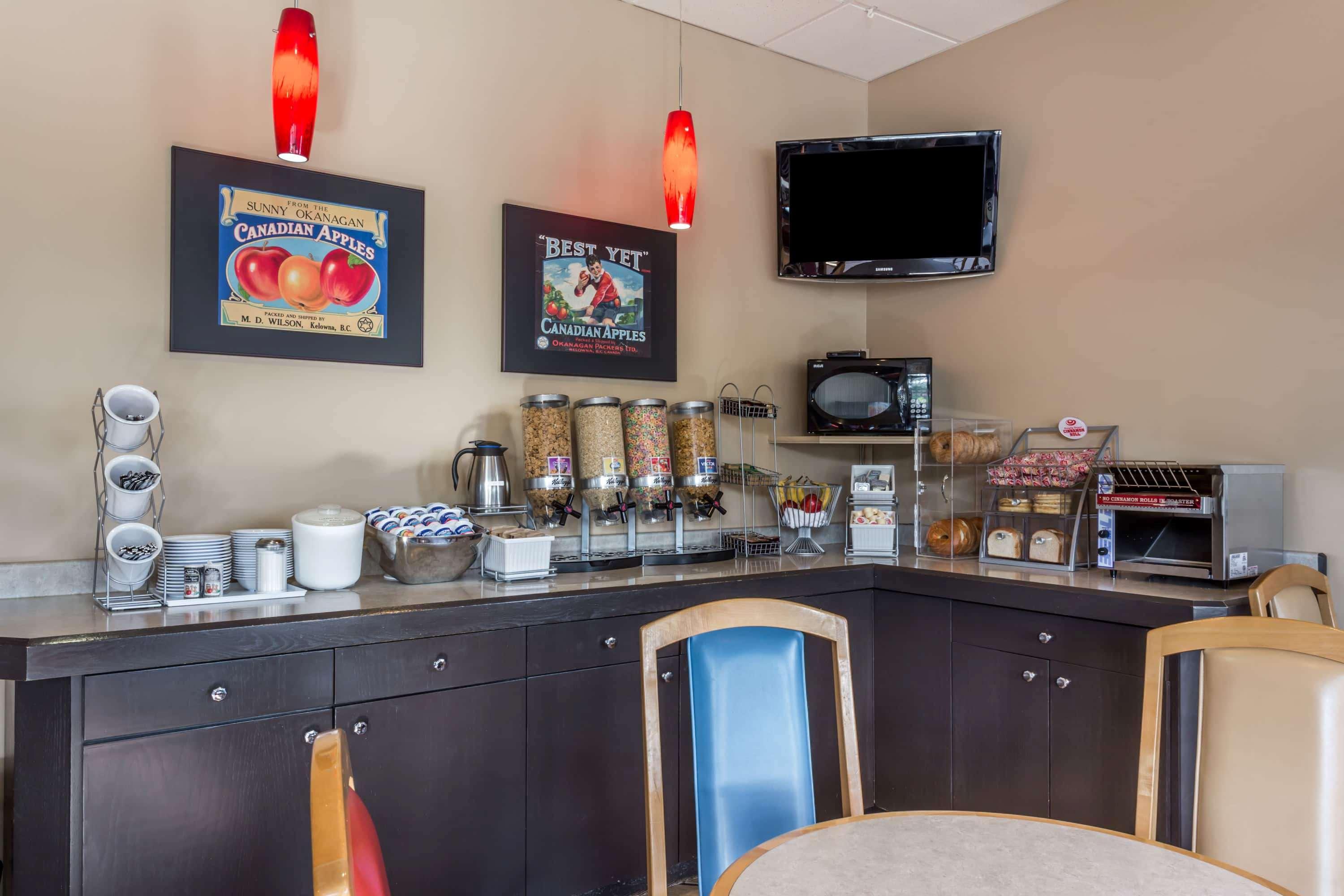 The Super 8 Kelowna