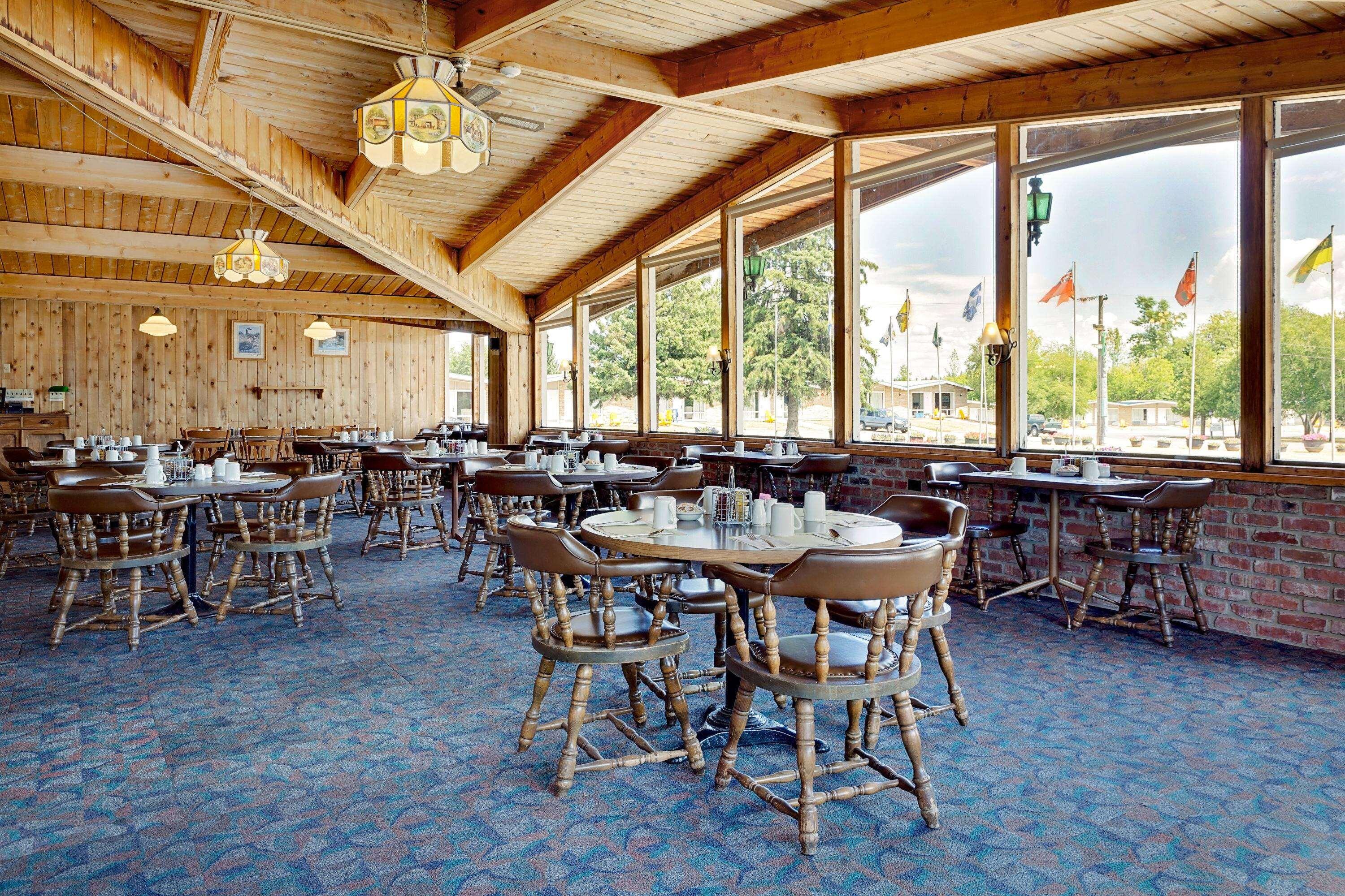 Ramada By Wyndham Gananoque Provincial Inn