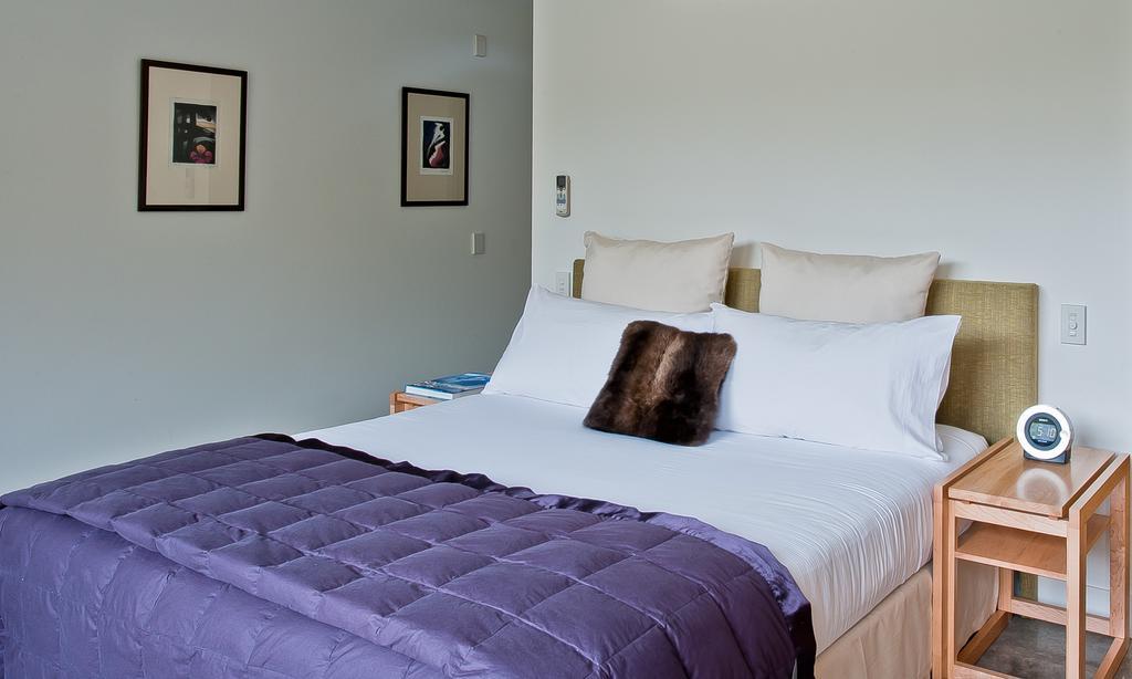 The Arrow Hotel by null