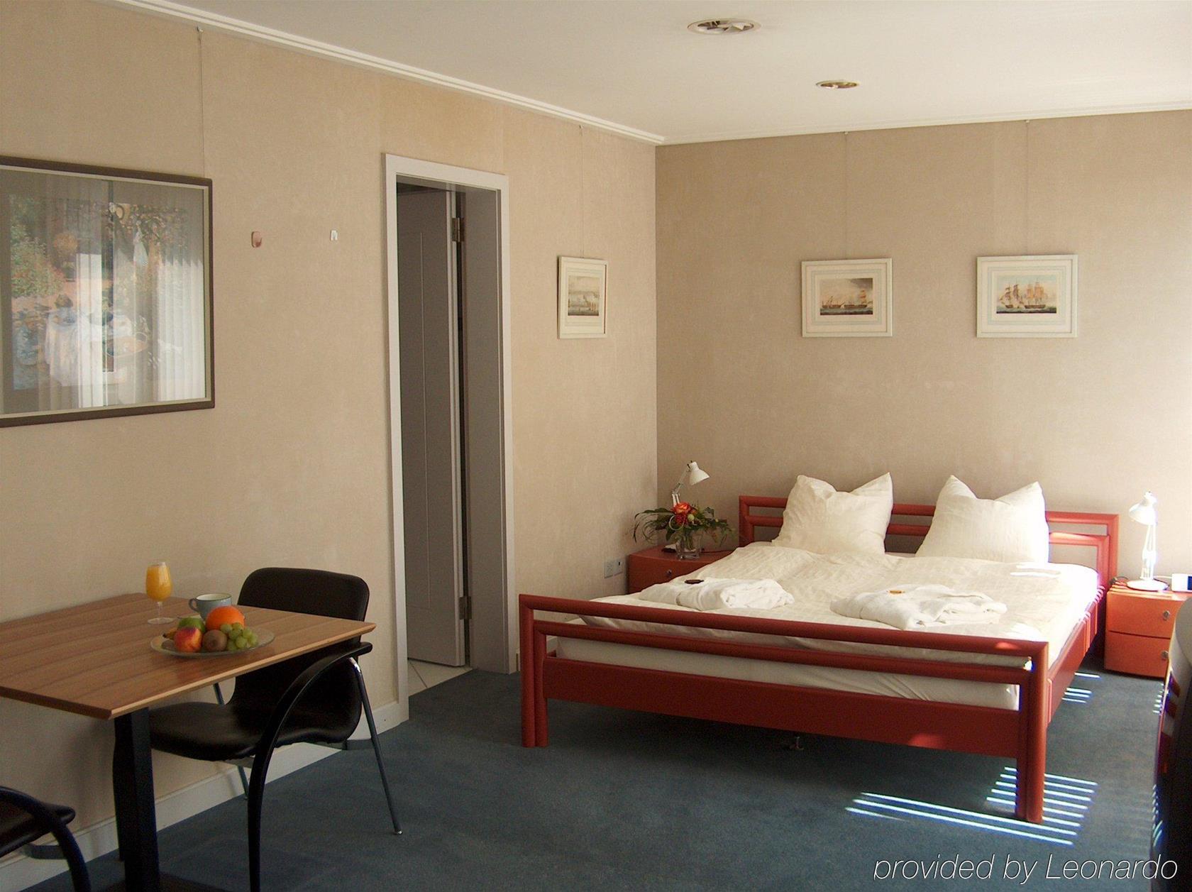 EMA House Hotel Suites by null