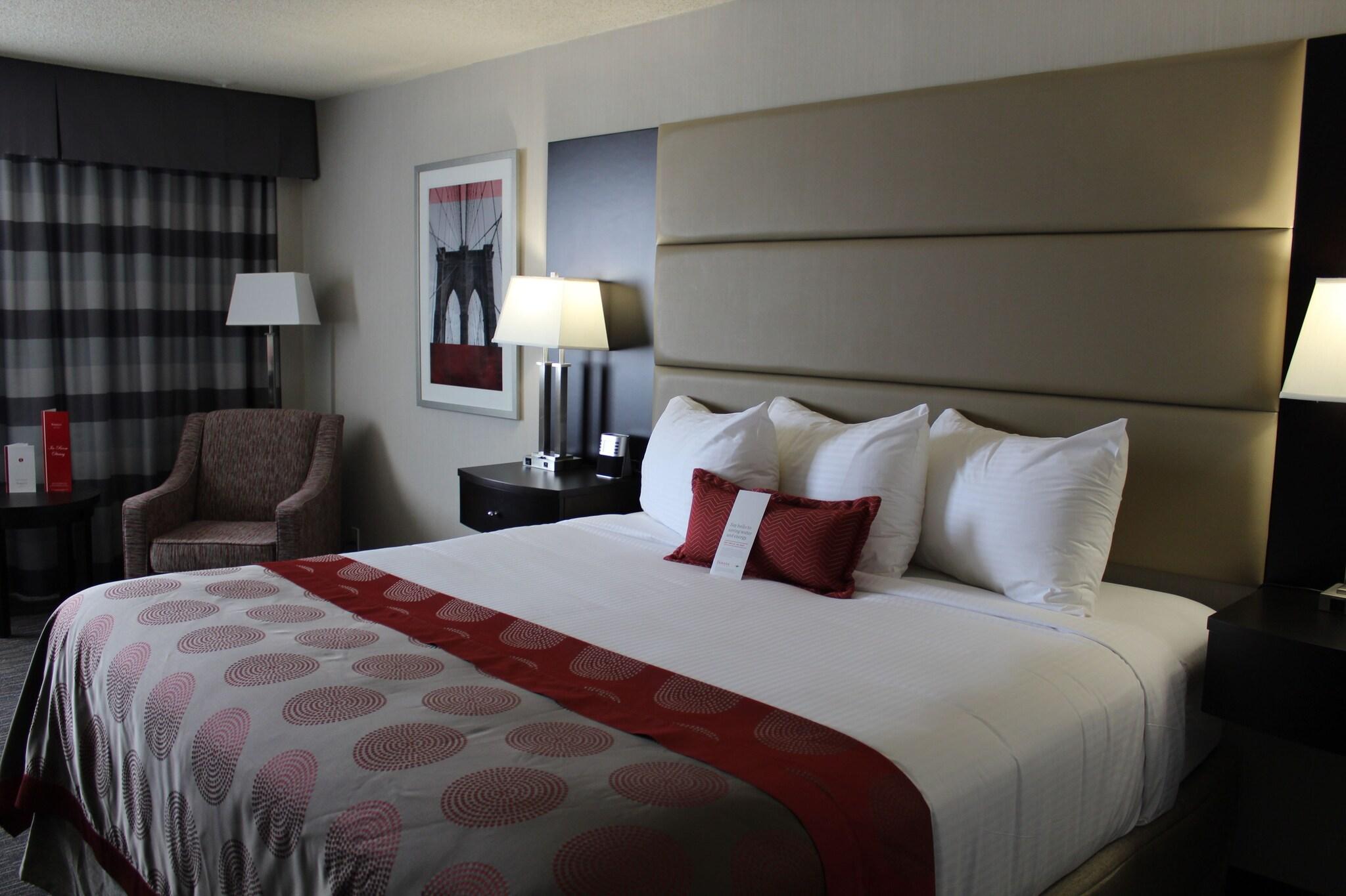 Ramada Plaza By Wyndham Regina Downtown