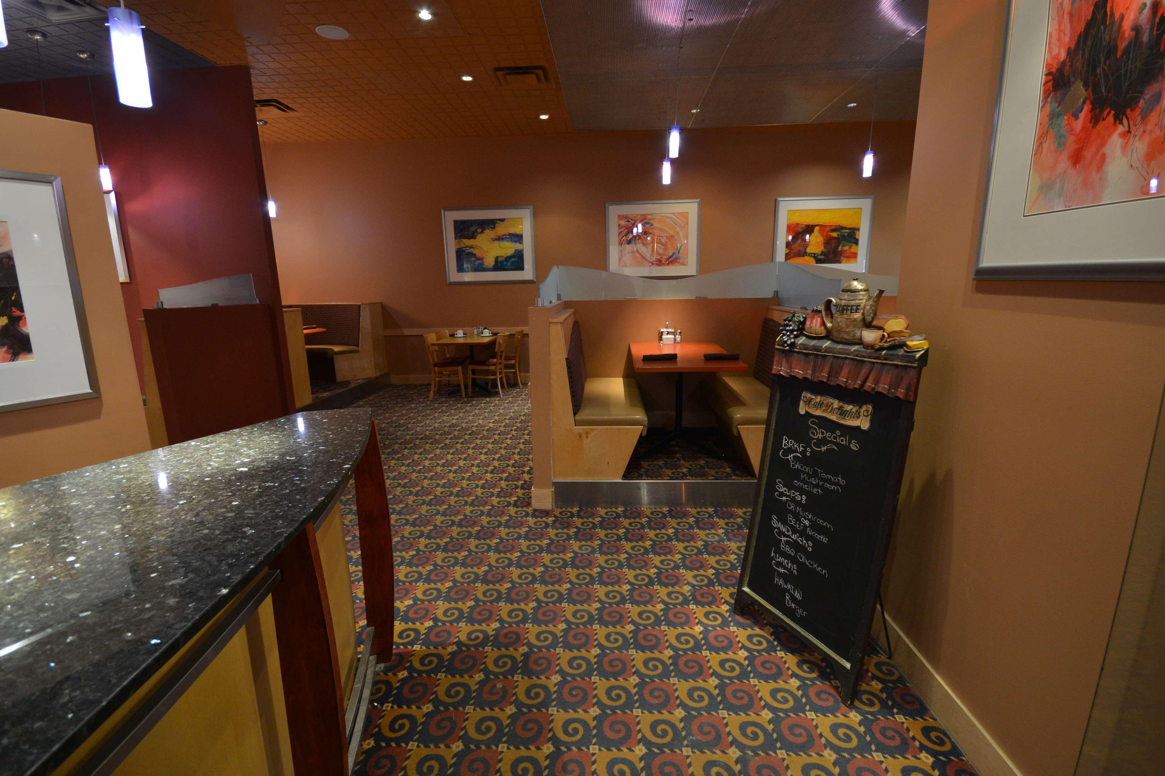iHotel and Convention Centre Red Deer