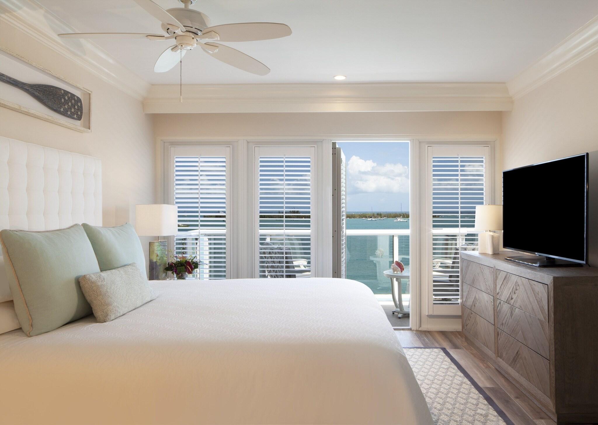 Pier House Resort & Spa by null