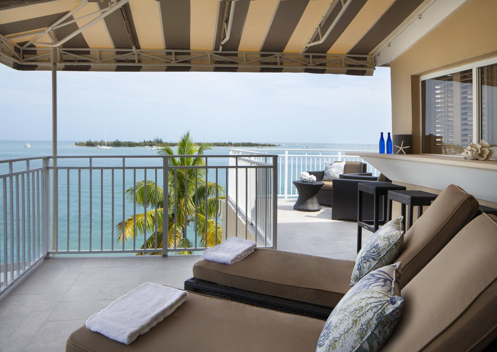 Pier House Resort & Spa by null