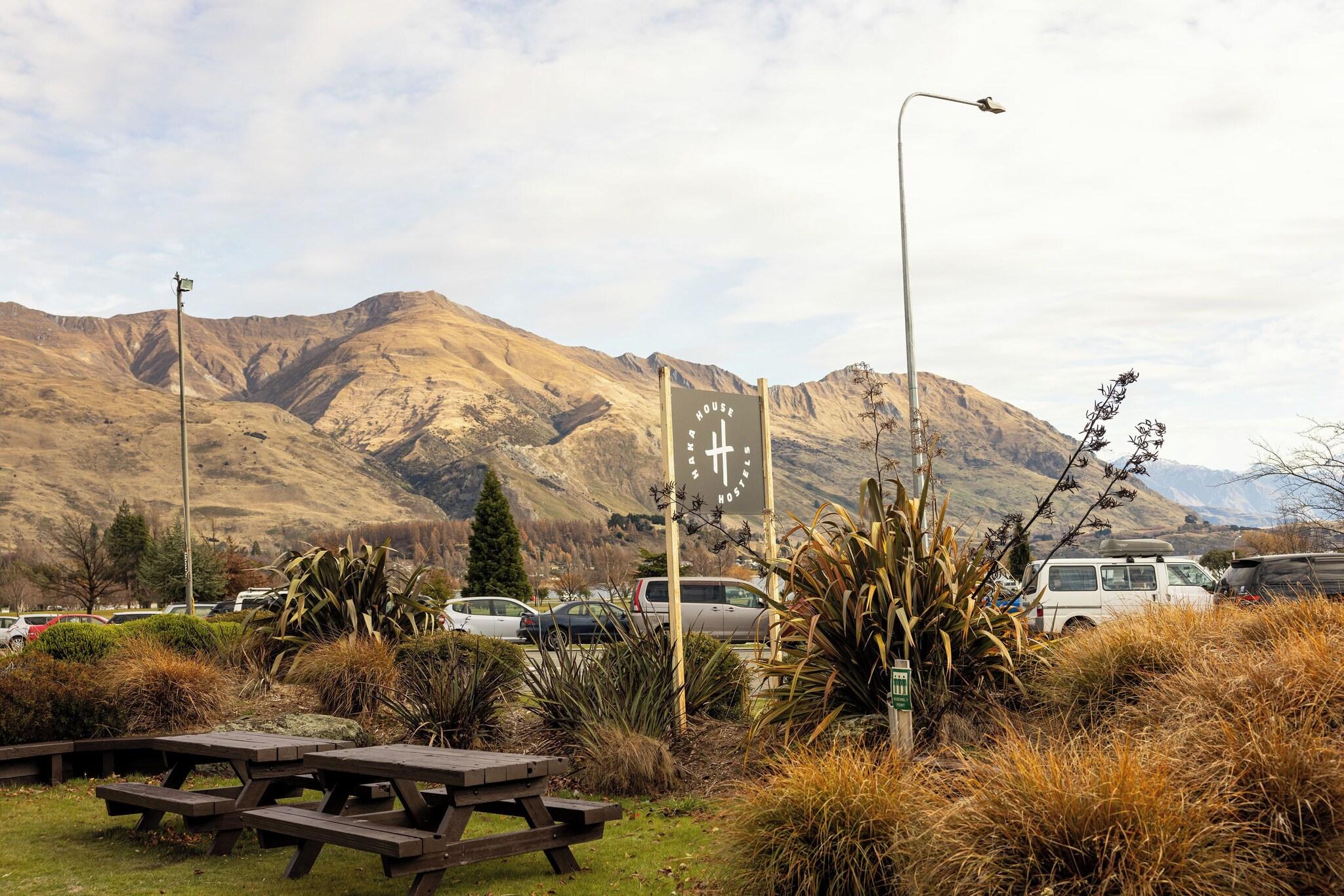 Haka House Wanaka by null