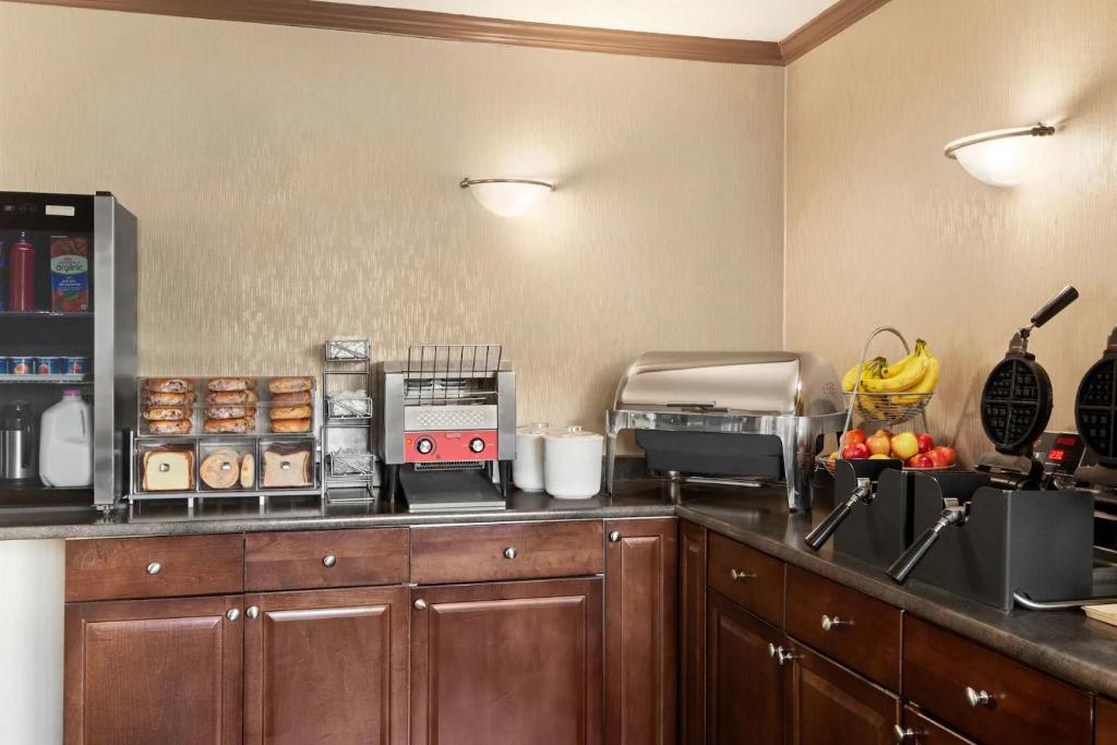 Quality Inn & Suites Vernon