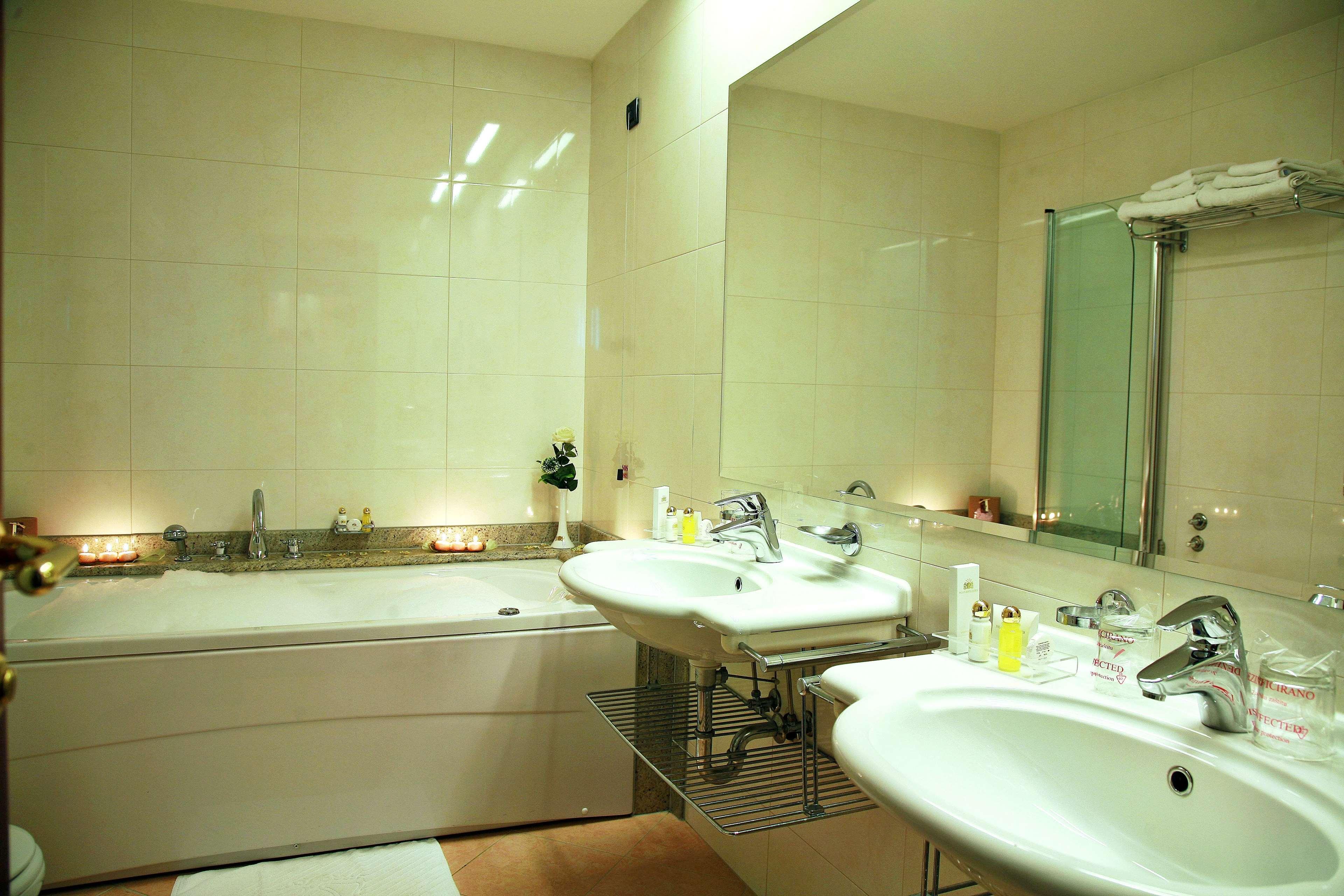 Palace Hotel by null