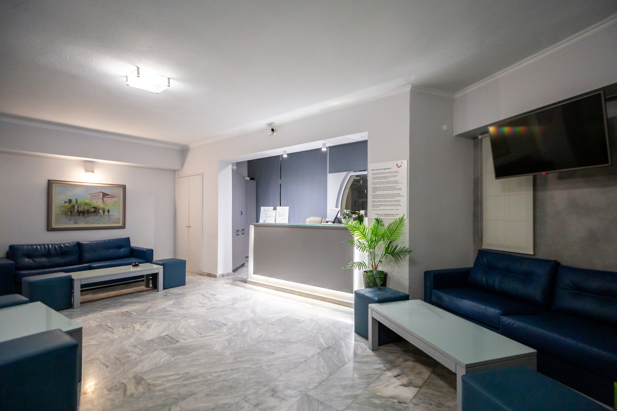 Vivian Hotel - фото