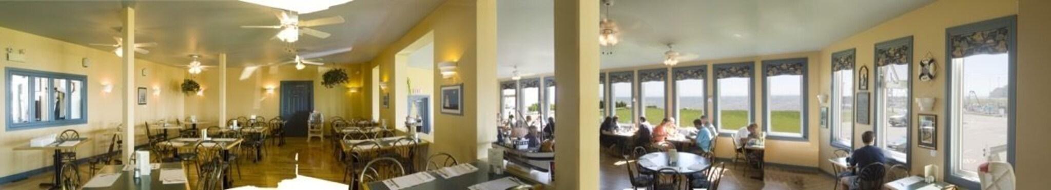 Parkland Village Inn by null