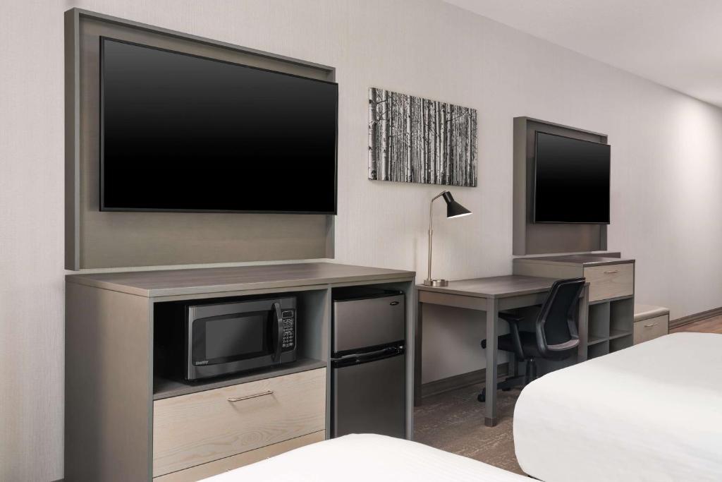 Travelodge by Wyndham Prince George by null