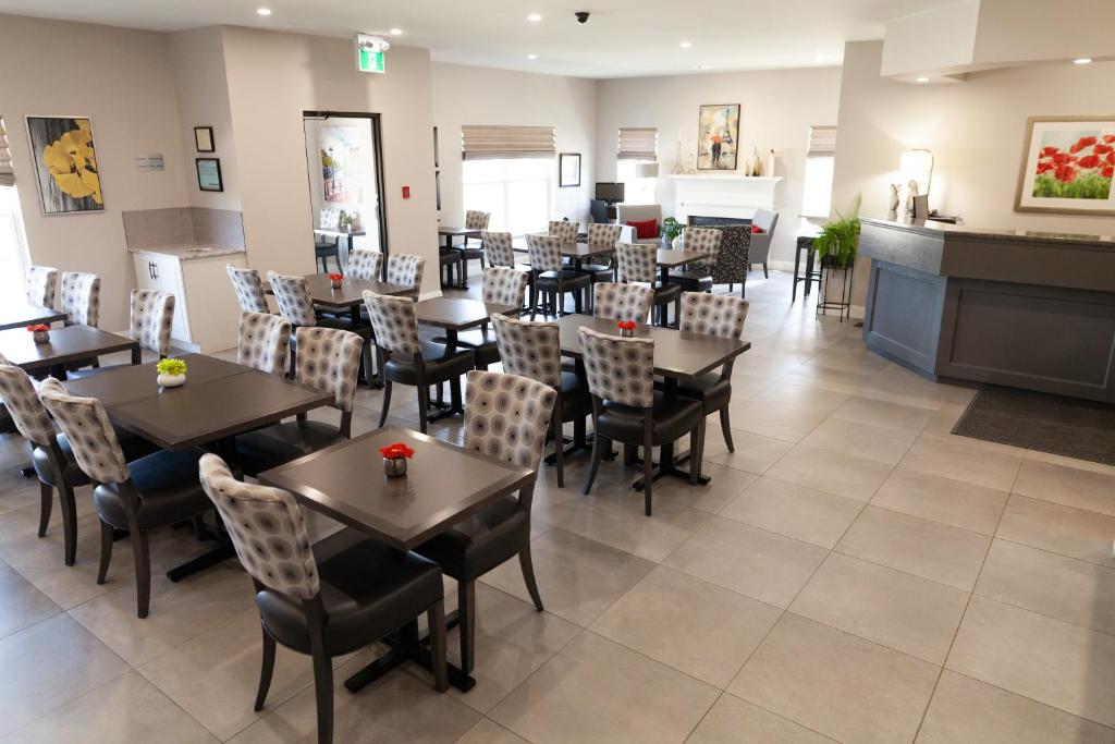Amsterdam Inn & Suites Moncton