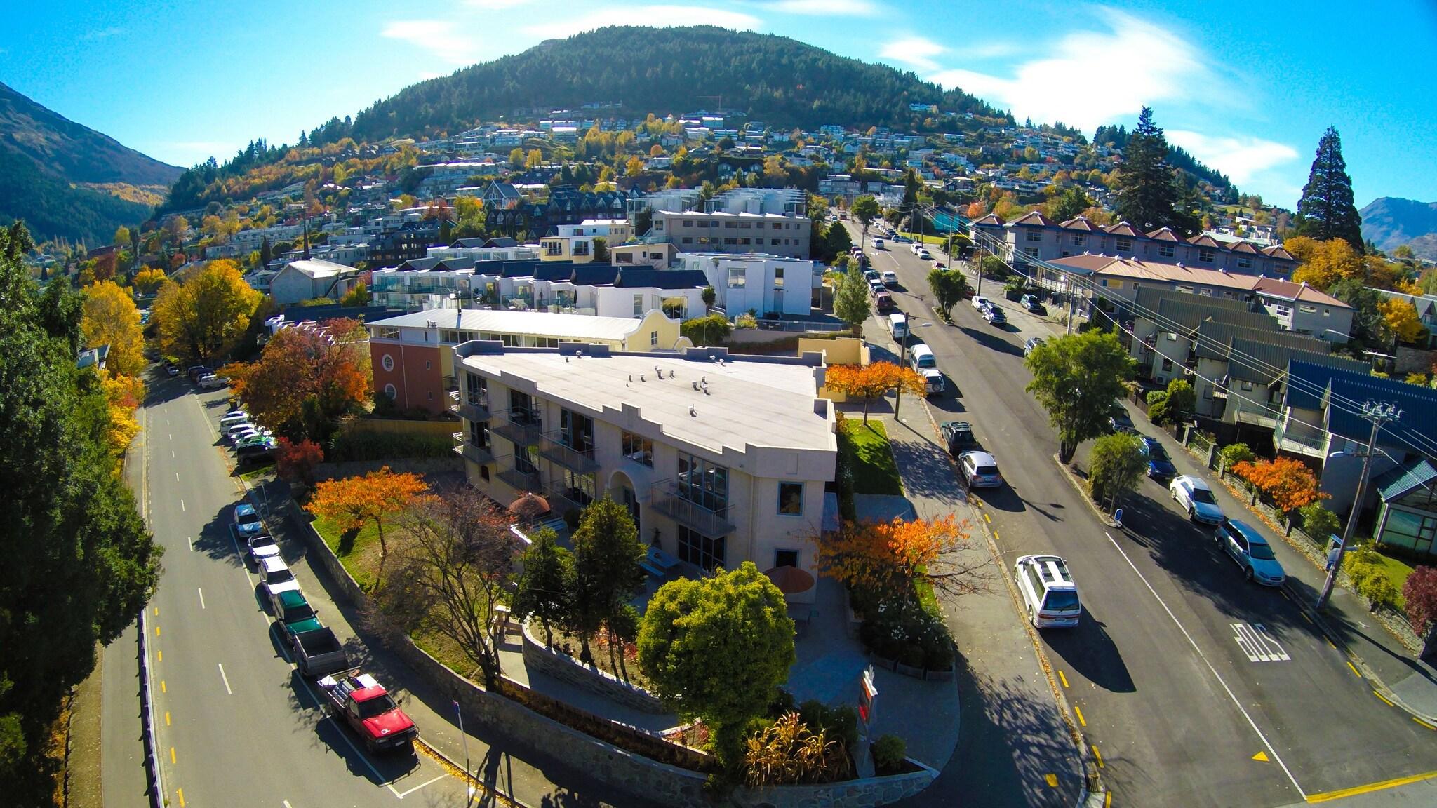 Coronation Lodge by null