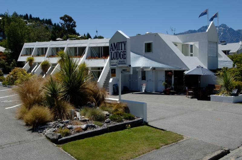 Amity Queenstown Serviced Apartments by null