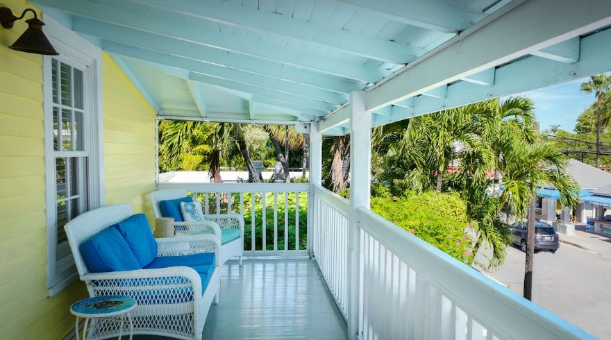 The Guesthouses at Southernmost Beach Resort – Avalon Bed and Breakfast - RECENTLY RESTORED by null