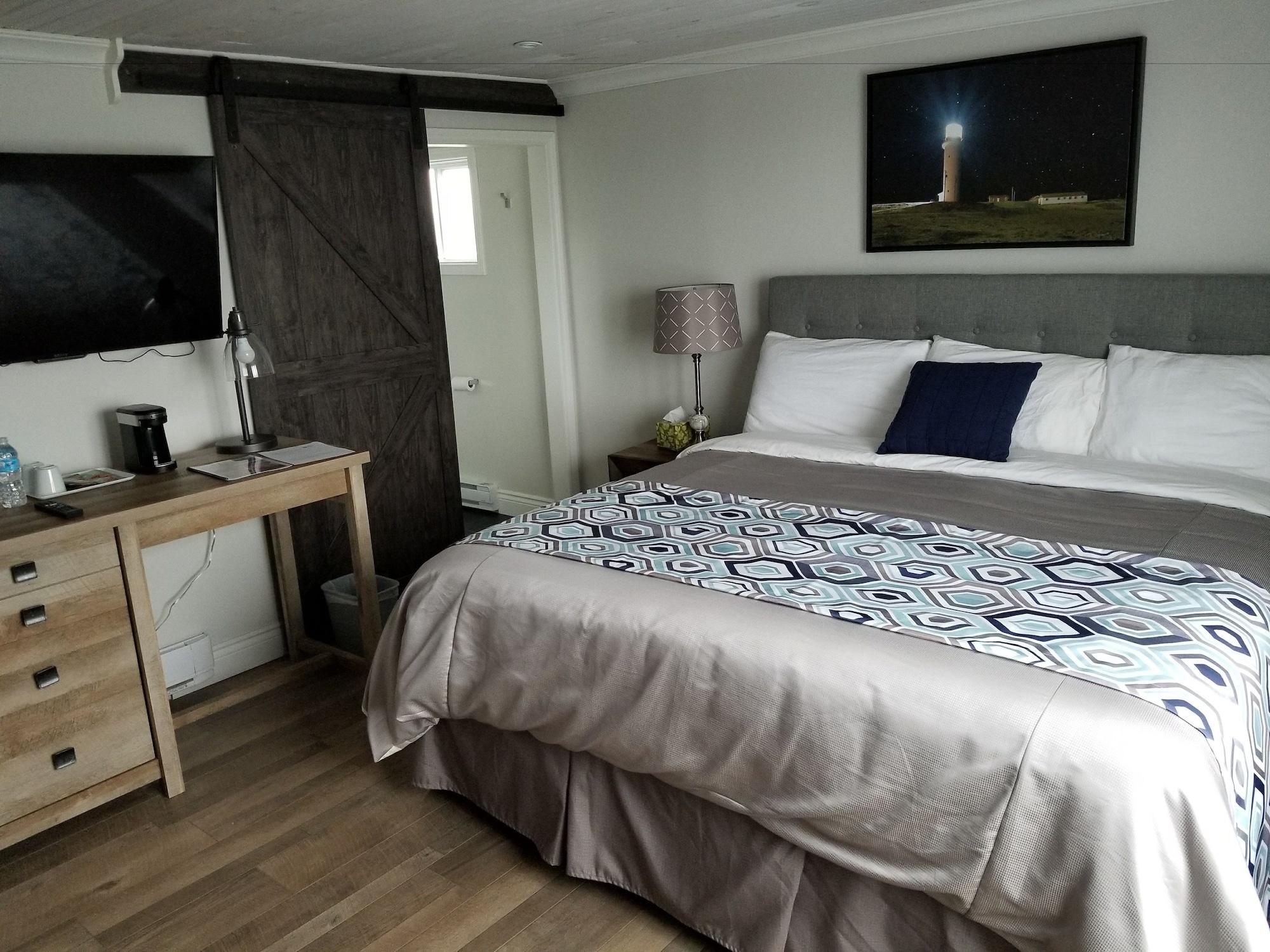 Edge of the Avalon Inn by null