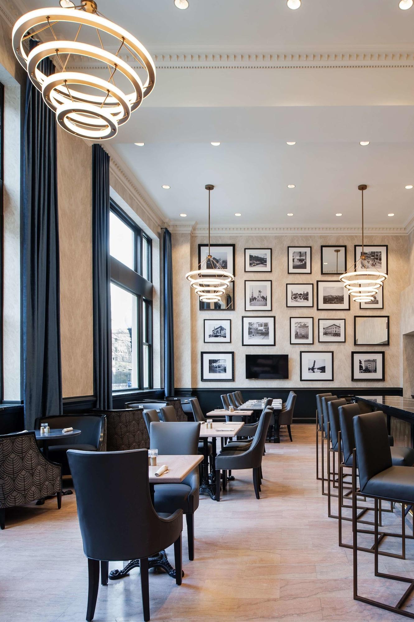 Commonwealth Park Suites