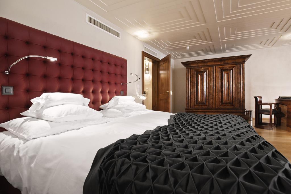 Widder Hotel by null