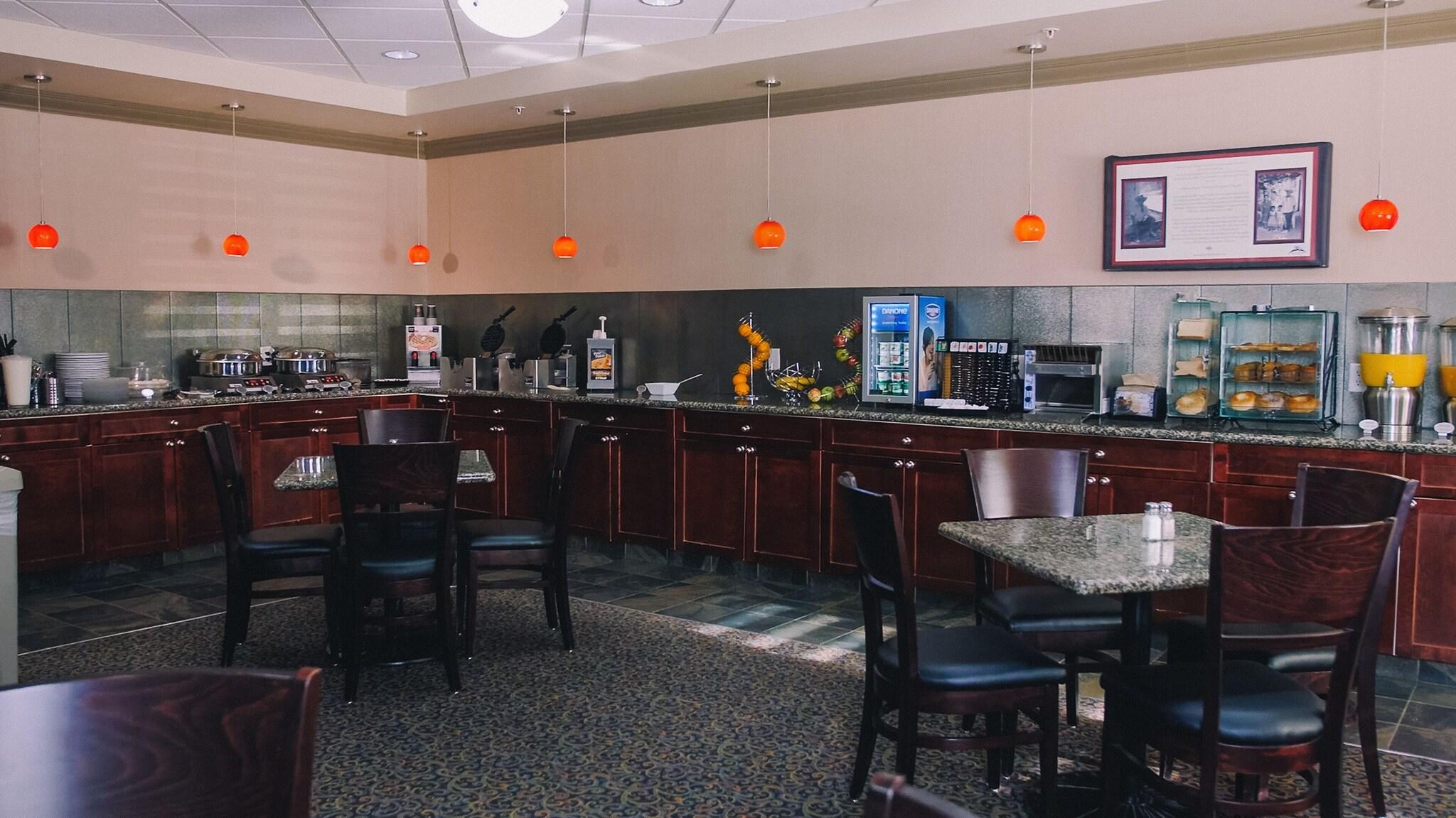 Redwood Inn & Suites