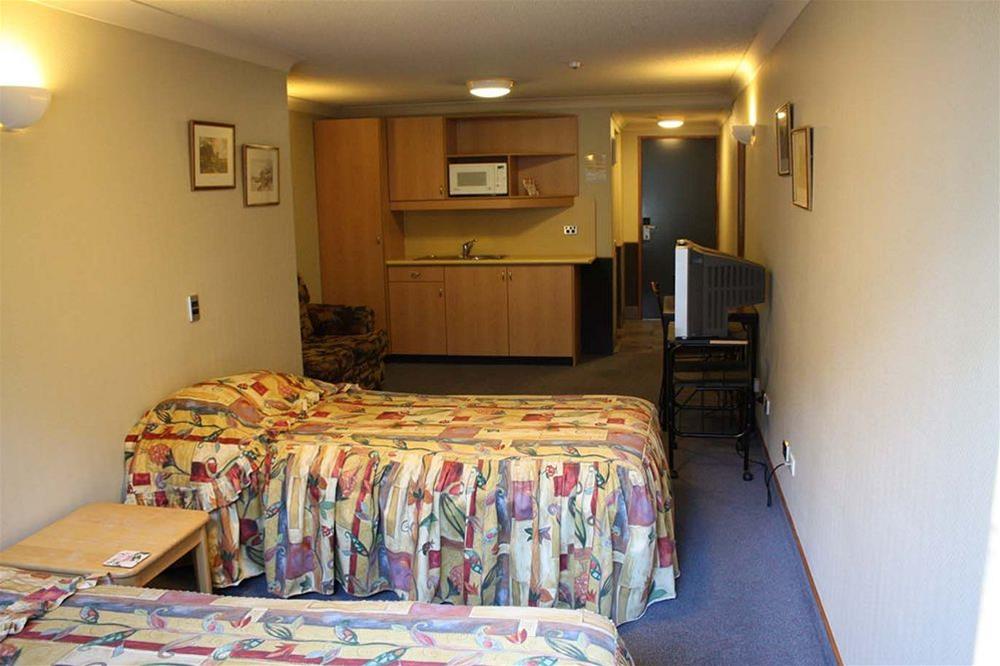 97 Motel Moray by null