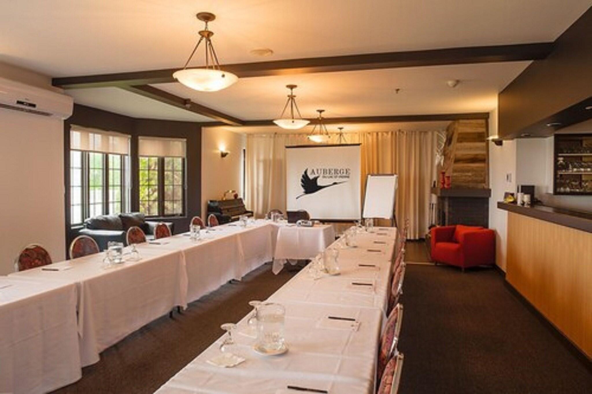 Conferences, Auberge du Lac Saint-Pierre, Francheville