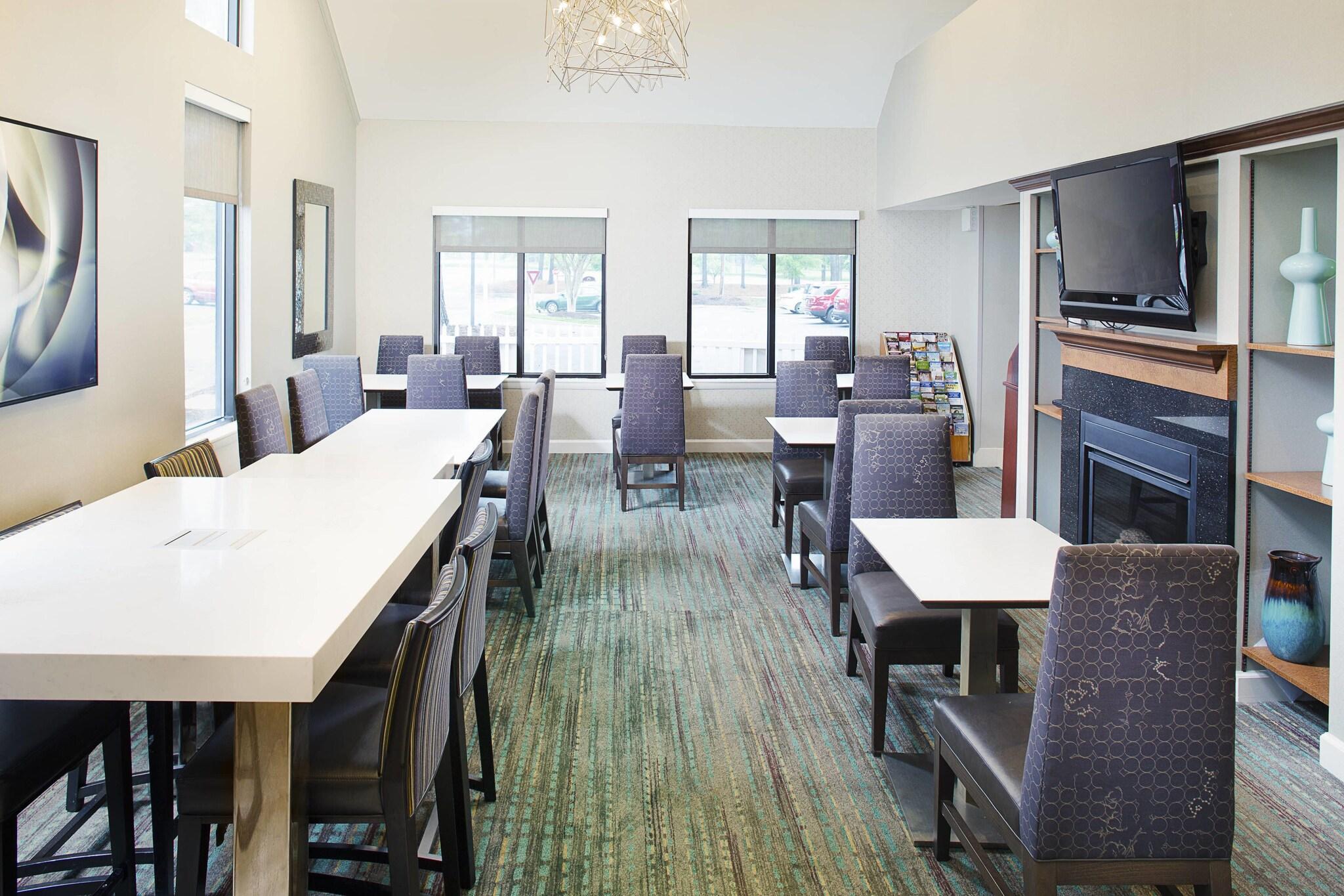 Residence Inn Richmond West End