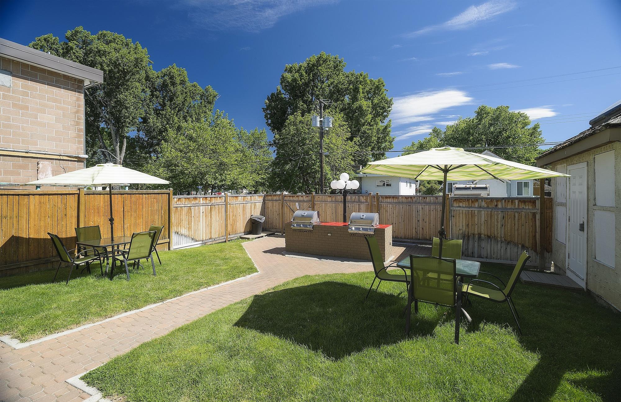 Tiki Shores Inn & Suites by null