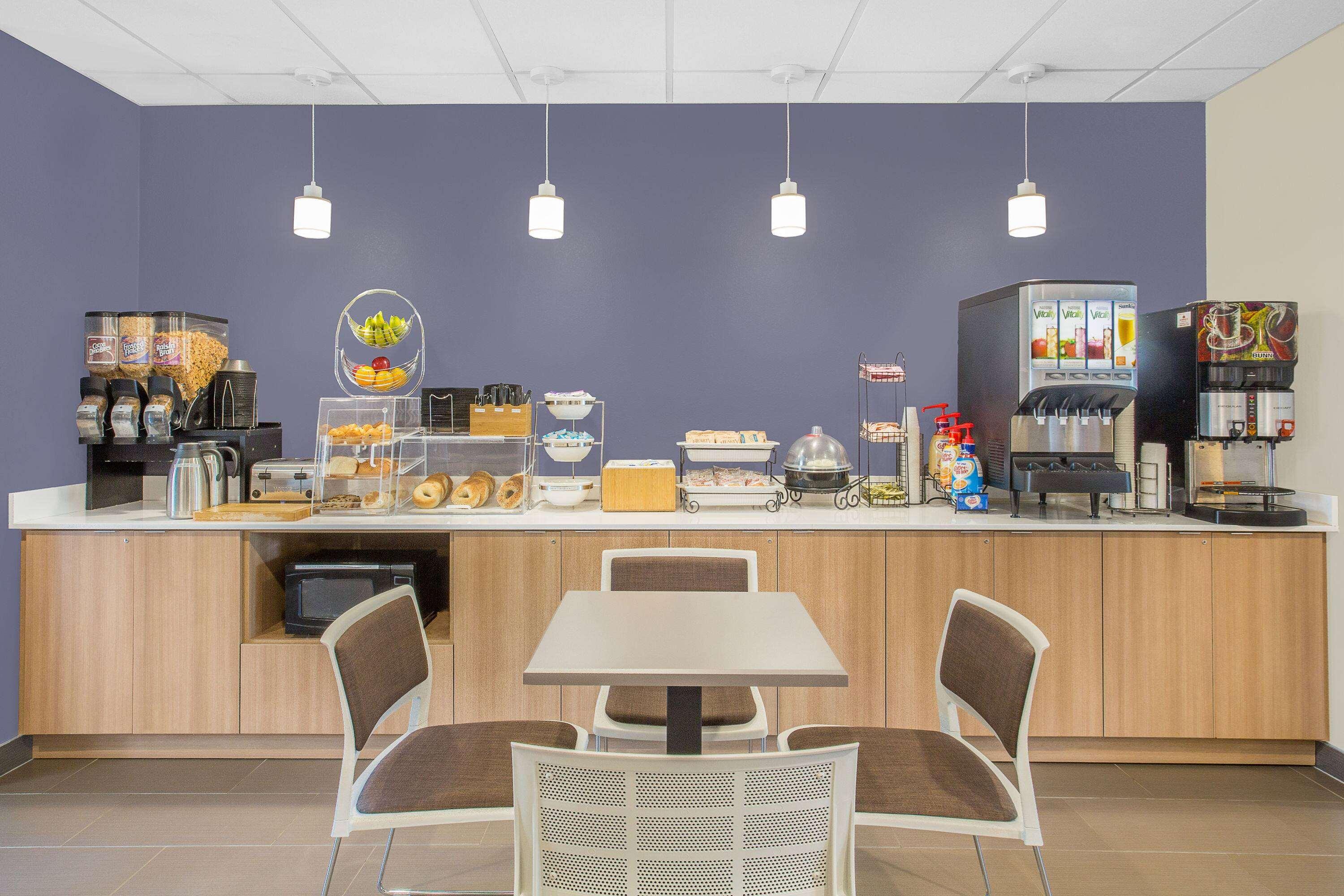 Microtel Inn & Suites By Wyndham Bentonville