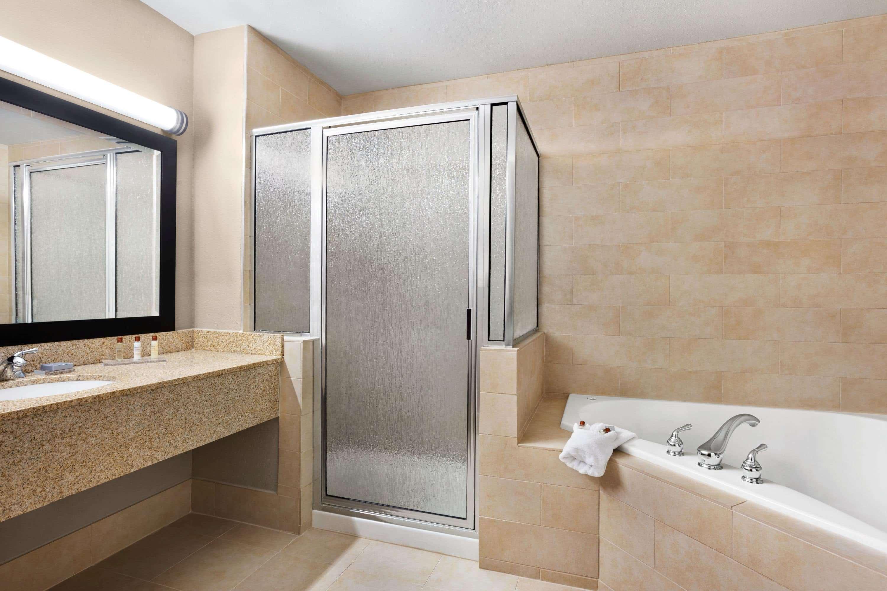 Wingate By Wyndham Bentonville Airport