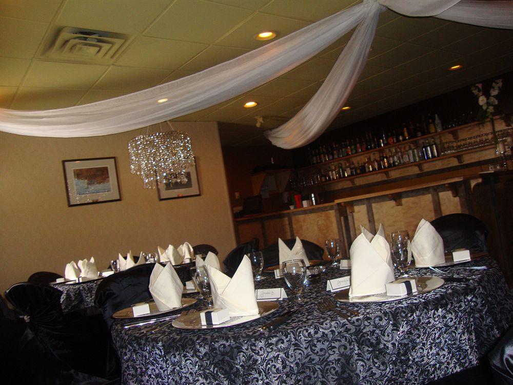 Elkwater Lake Lodge & Resort by null