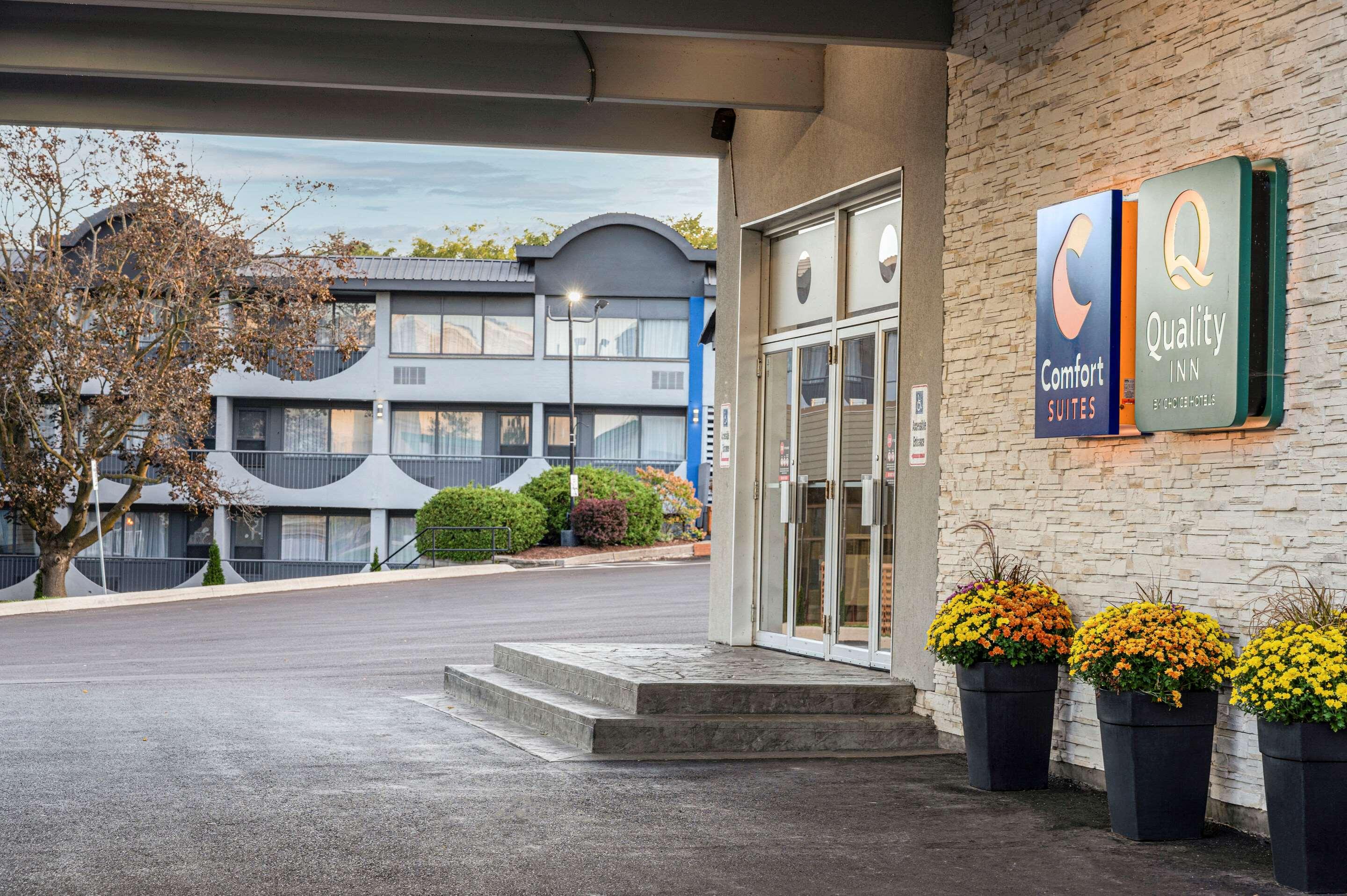 Quality Inn & Conference Centre Kingston Central image
