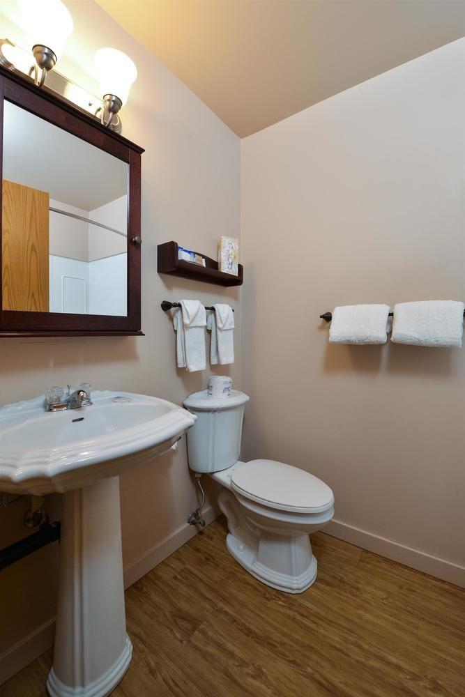 The Downtown, a Coast Hotel by null