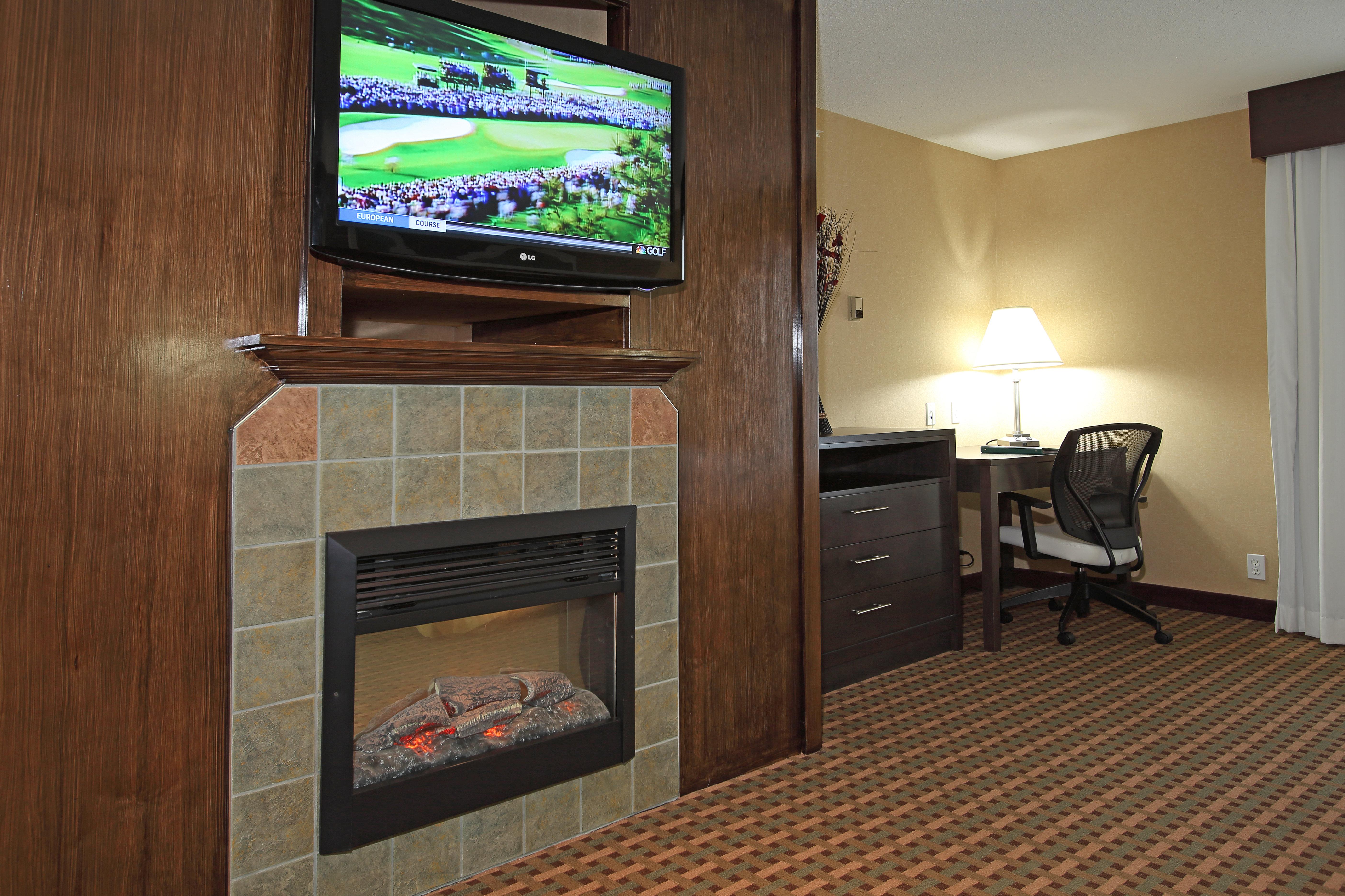 Holiday Inn Express & Suites Vernon