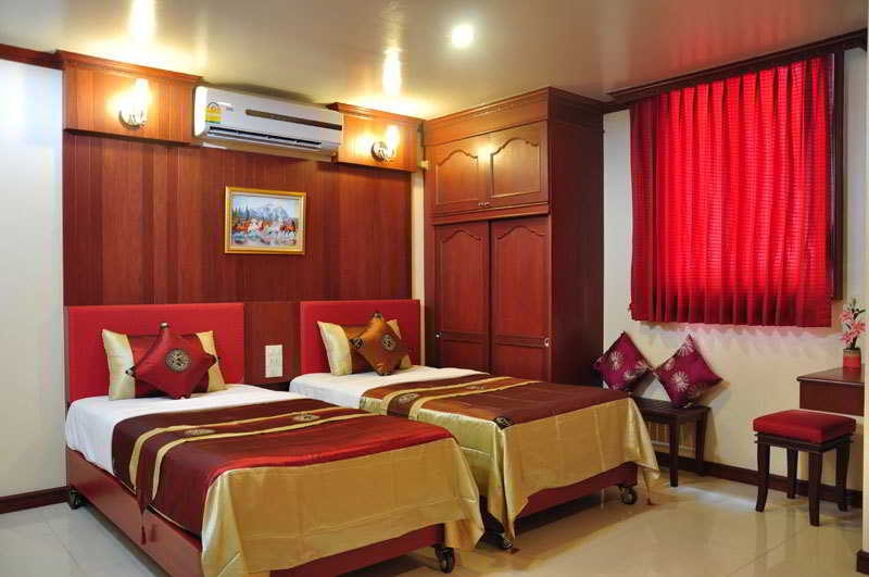 Sky Inn 1, Wattana