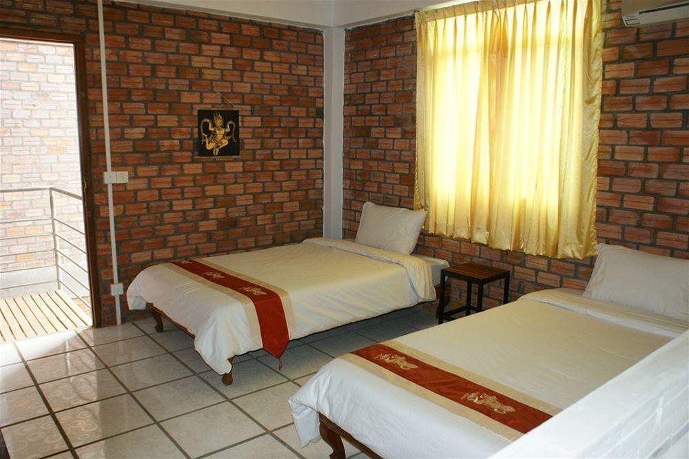 Naga Angkor Hostel by null