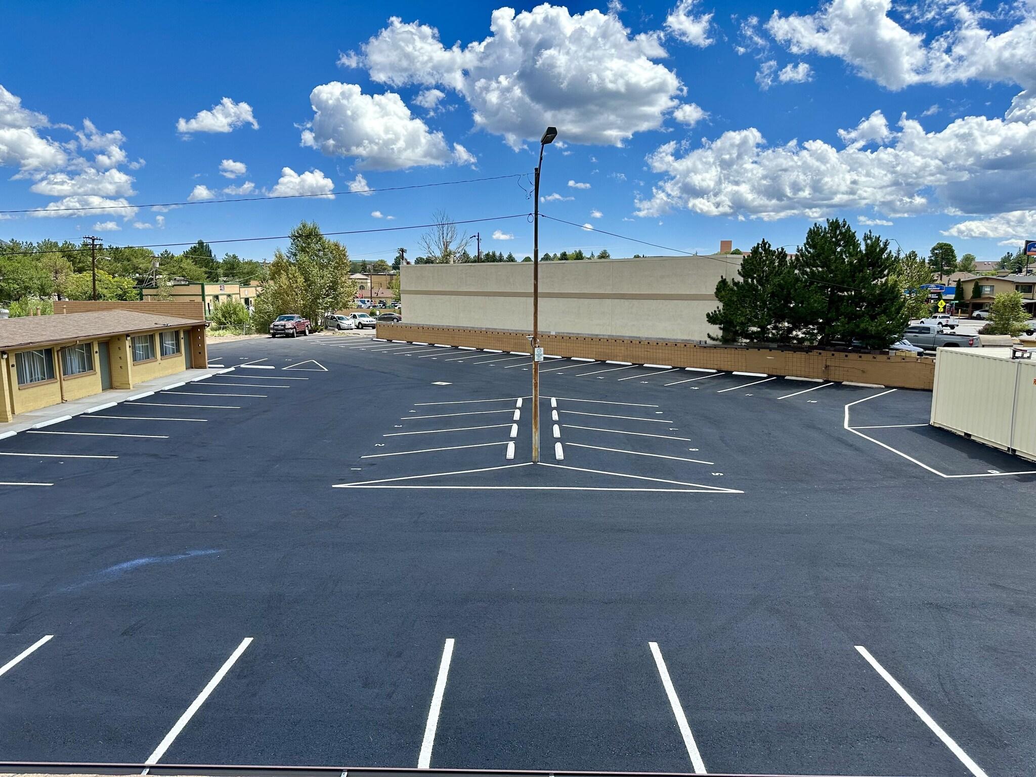 Budget Host Inn Saga Motel