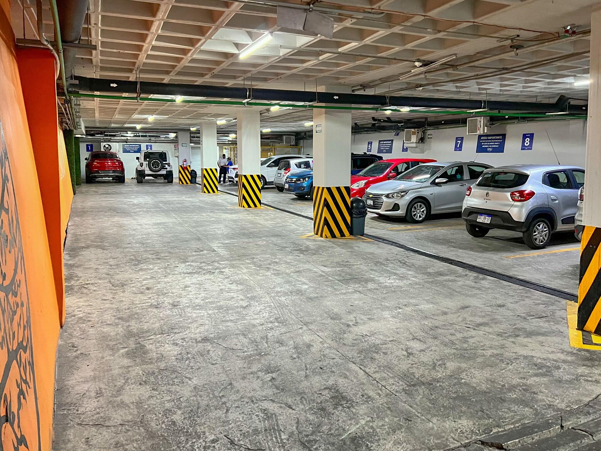 Hotel Dali Plaza by null