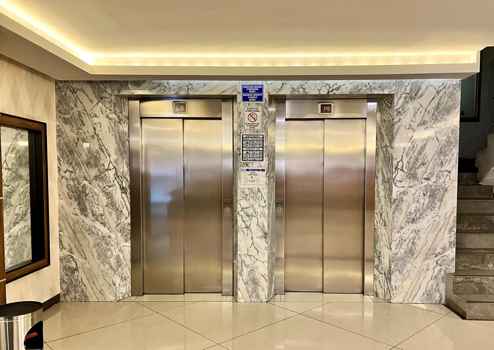 Hotel Dali Plaza by null