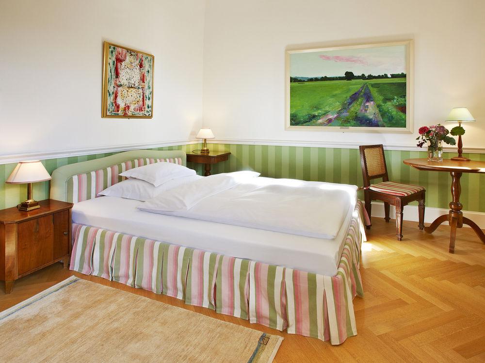 Schlossberghotel – Das Kunsthotel by null