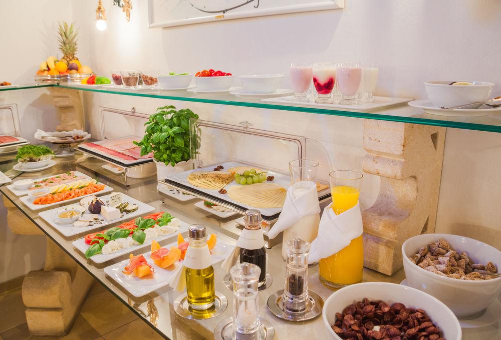 Schlossberghotel – Das Kunsthotel by null