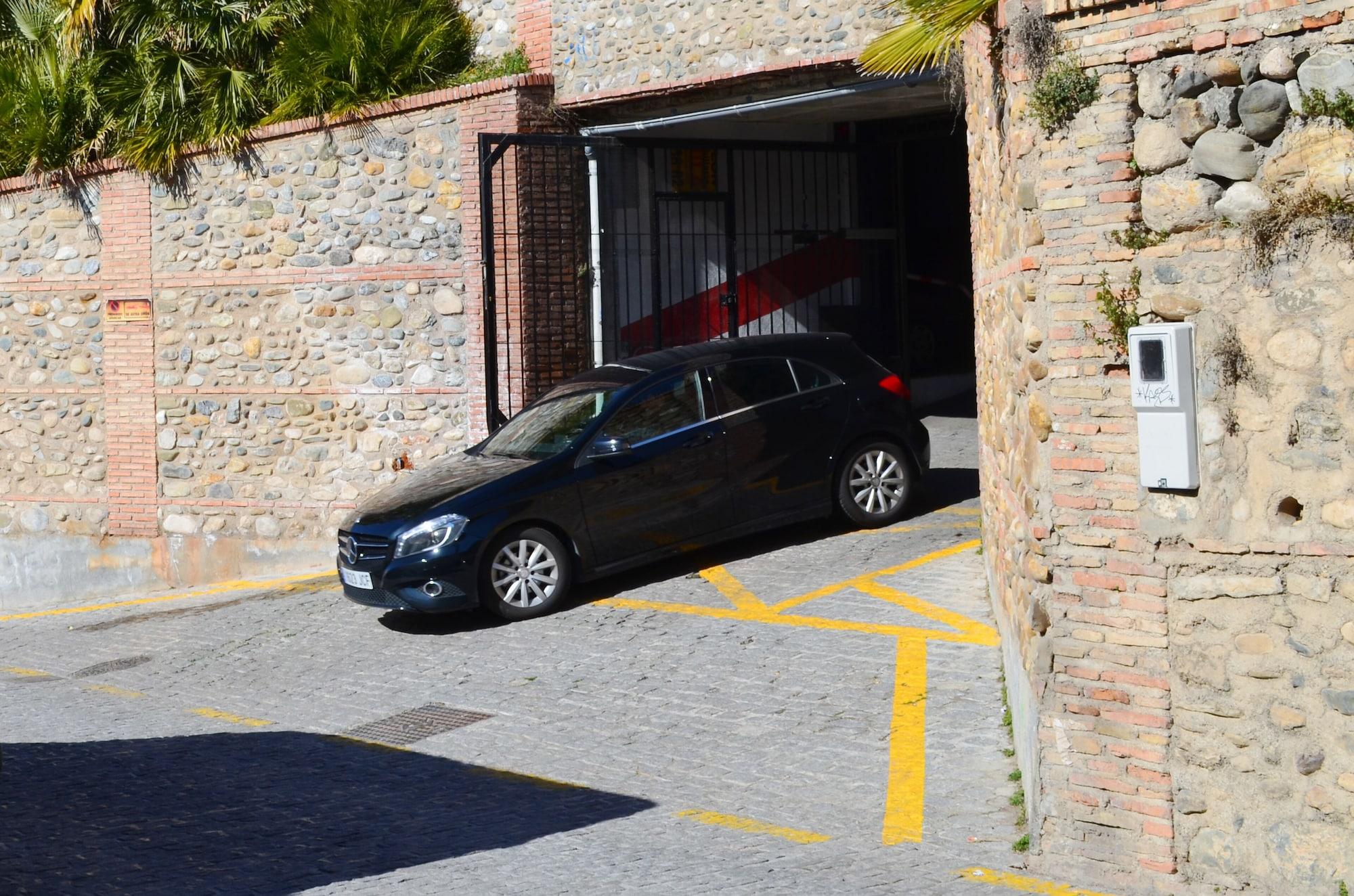 Hotel "Santa Isabel la Real" by null