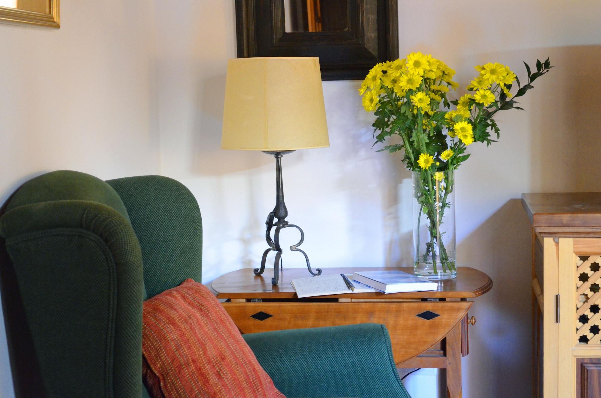 Hotel "Santa Isabel la Real" by null