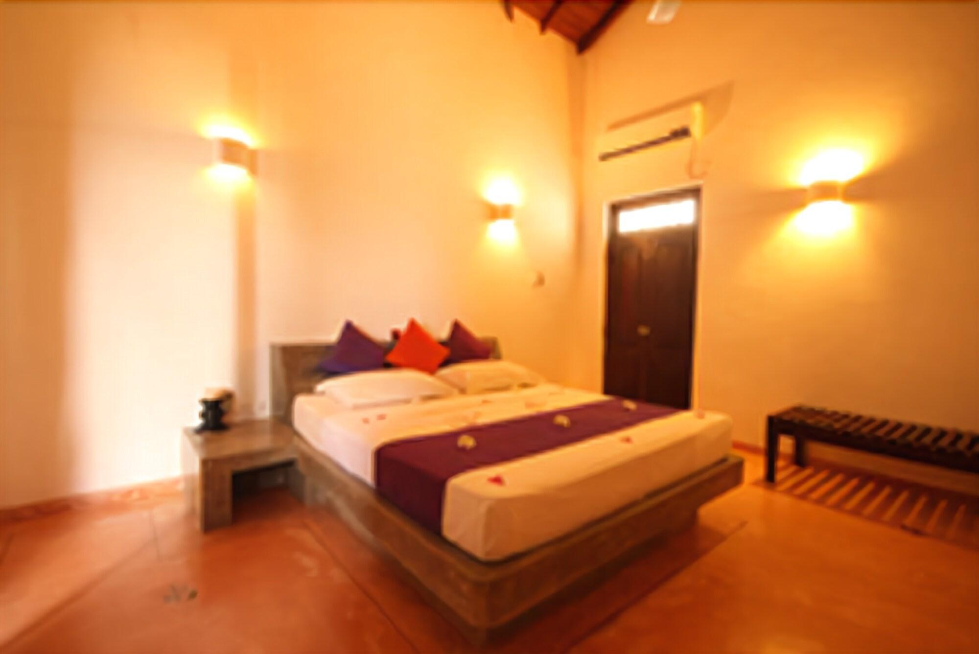 Kingfisher Hotel by null