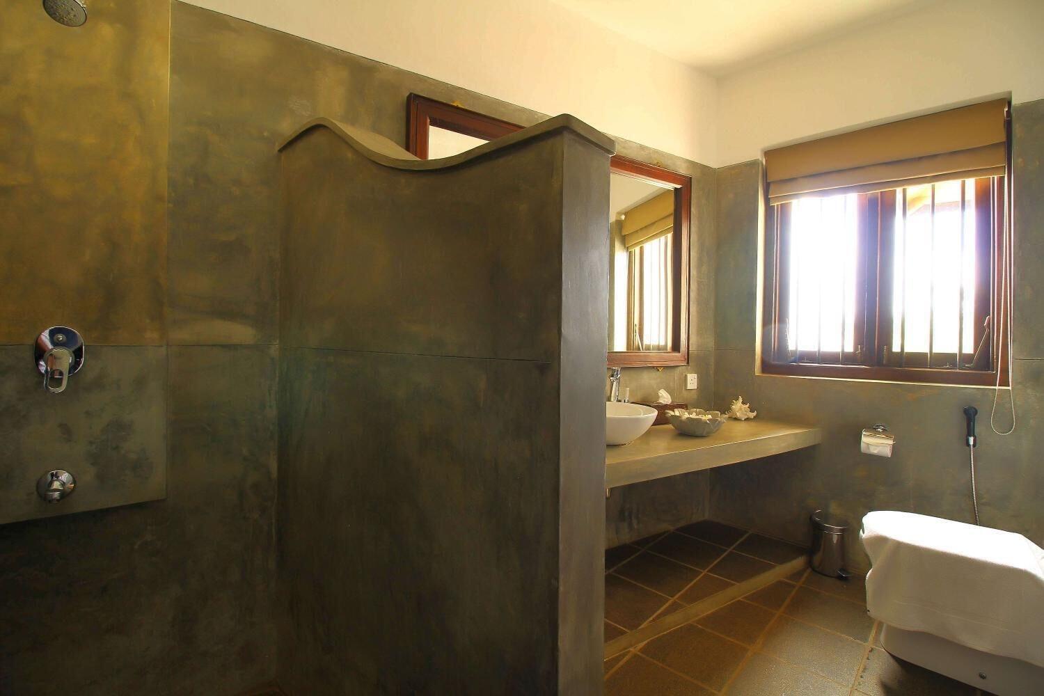 Kingfisher Hotel by null